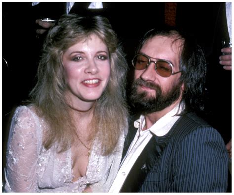 who was dating in fleetwood mac